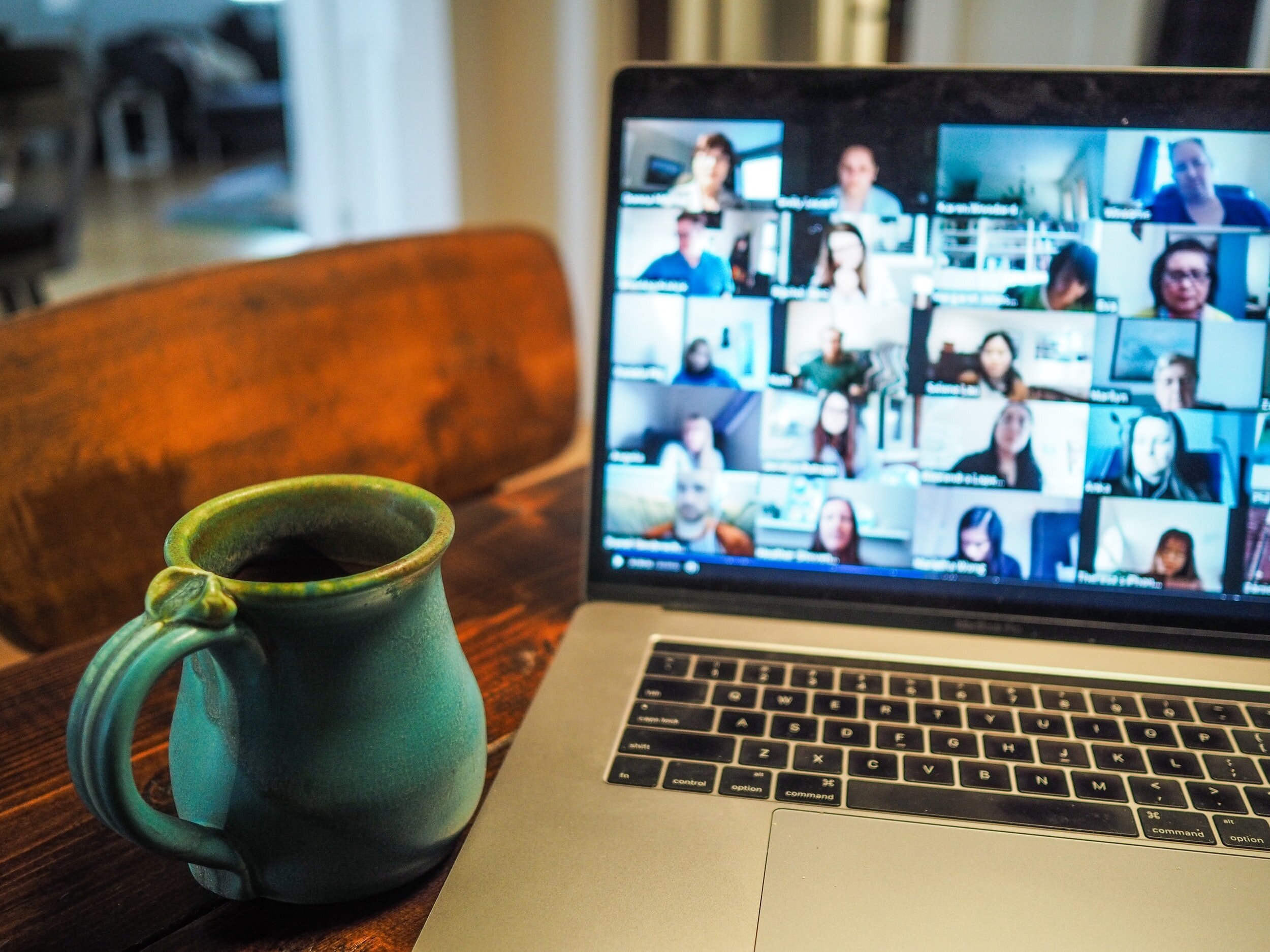 How to Spend Only 5% Of Your Workweek in Meetings